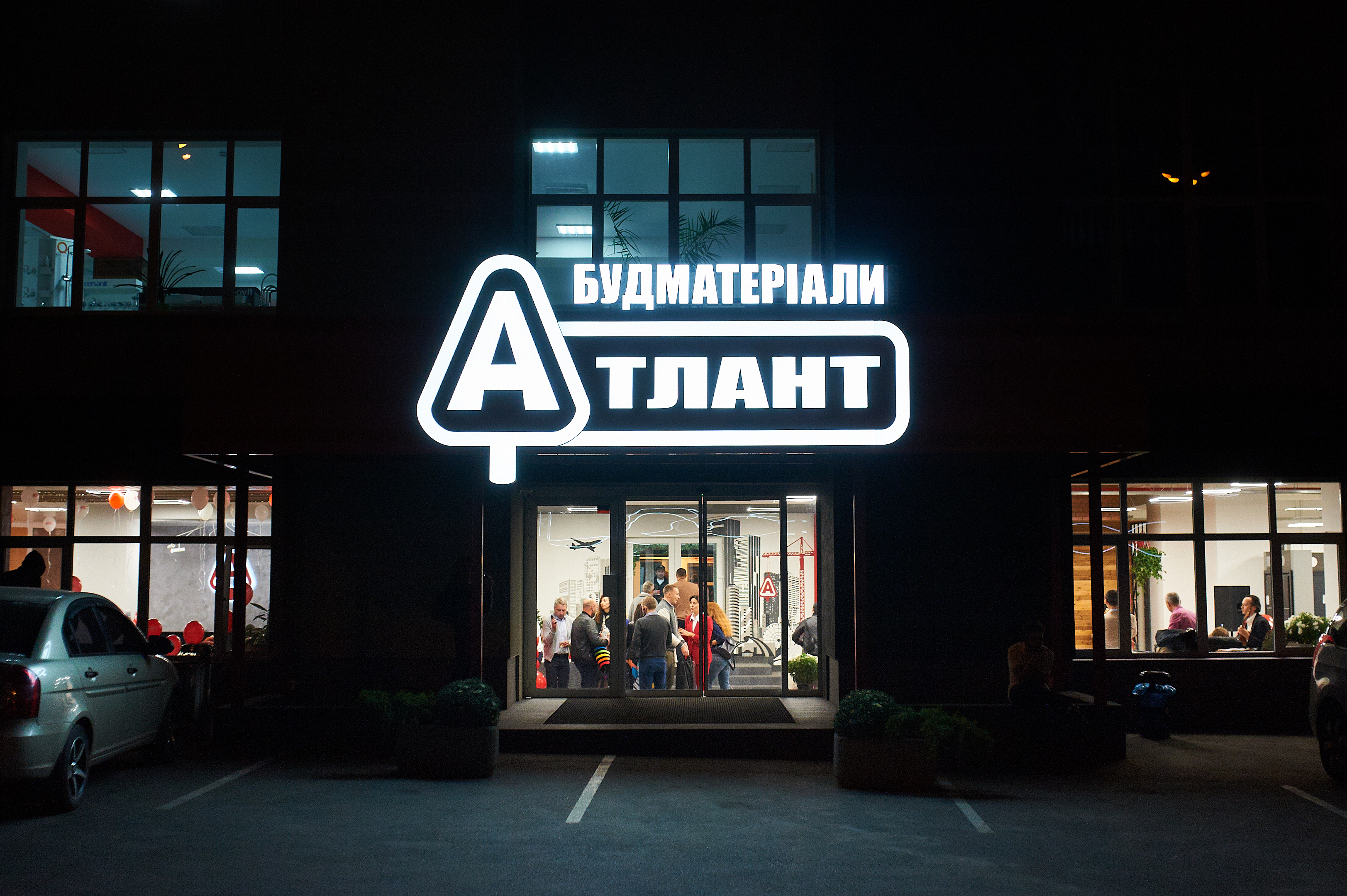 Новий партнерський салон CapaDecor відкрито в Харкові!